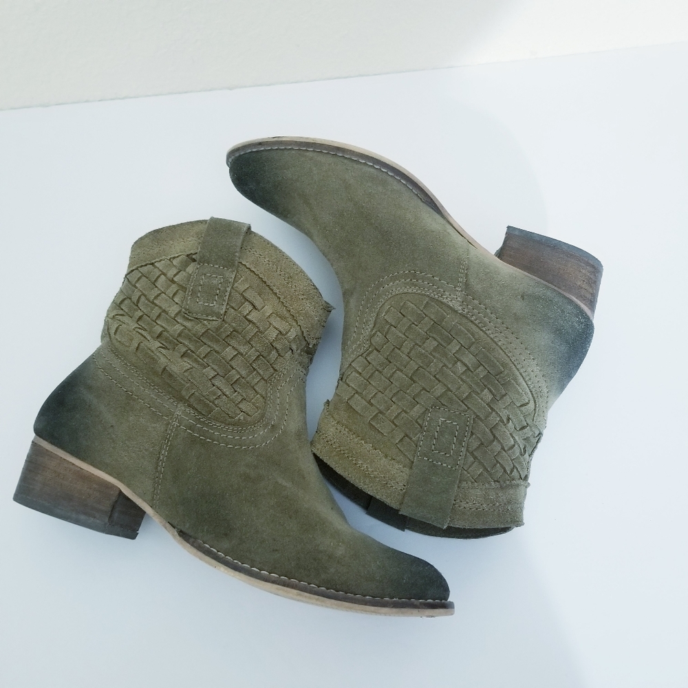 Sketchers Ankle cowgirl boots olive/military green suede